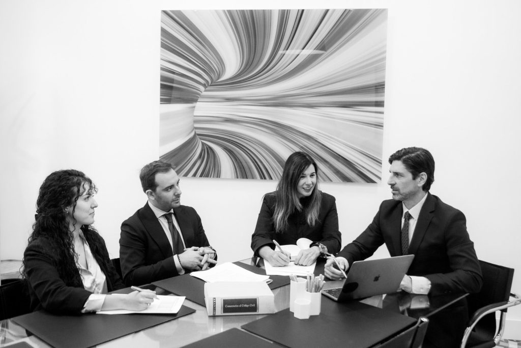 Equipo de Derecho societario de Welllaw Abogados en Málaga